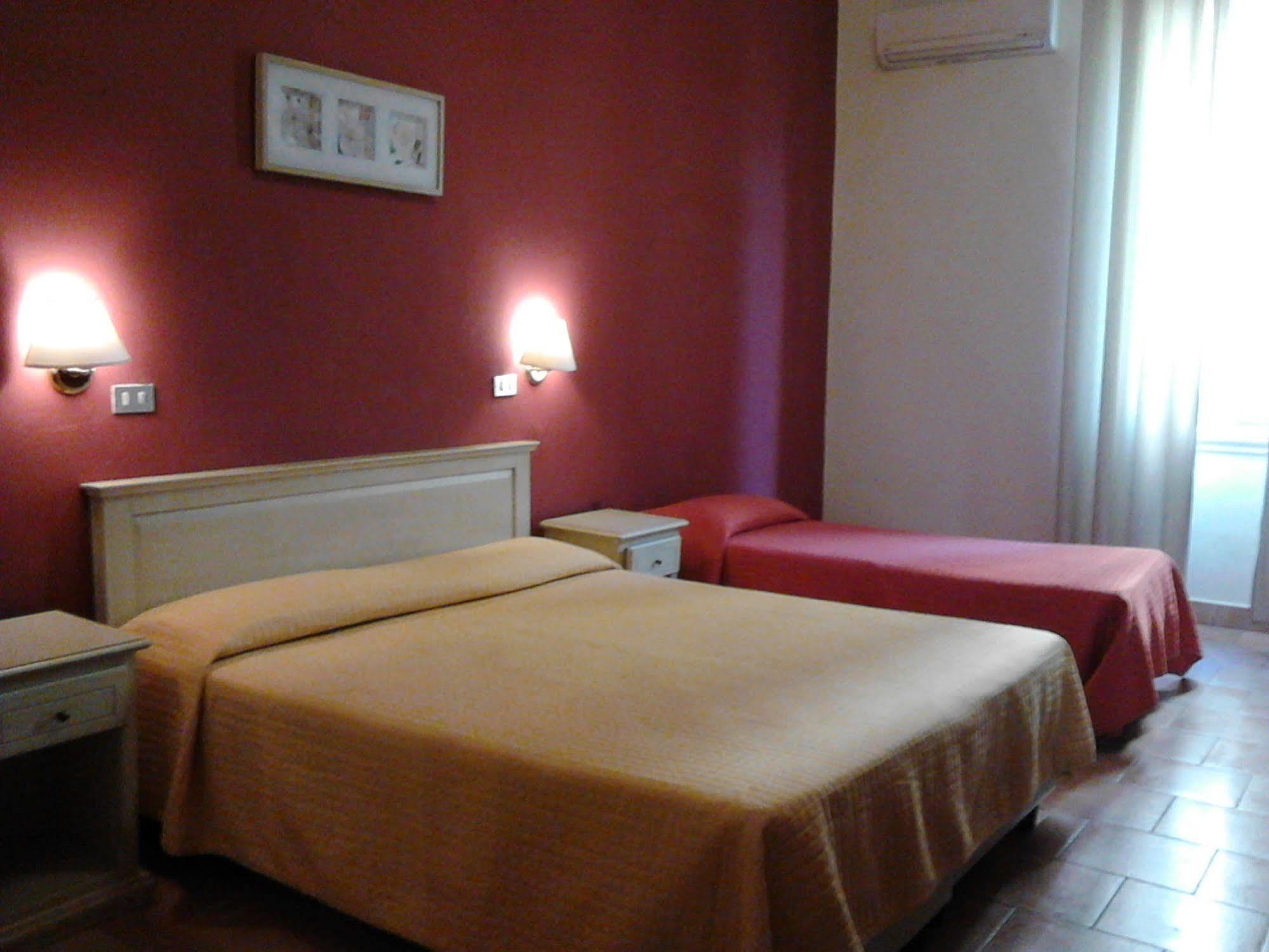 Hotel Savonarola Флоренция Экстерьер фото