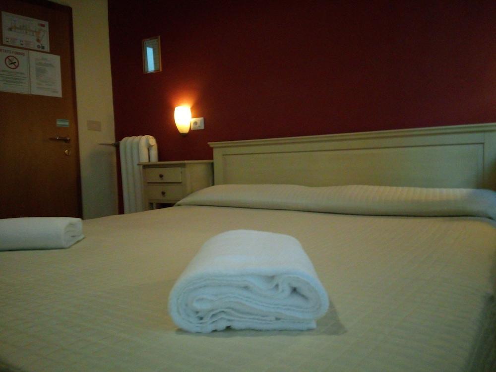 Hotel Savonarola Флоренция Экстерьер фото